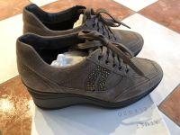 Geox Damen sneaker Np 124schuhe Gr 38 neu hohe Absatz Taupe Leder Nordrhein-Westfalen - Oberhausen Vorschau