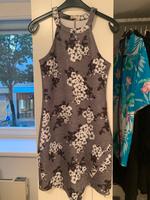 Hollister Kleid Gr. S/36 mit Blumenmuster Bayern - Pöcking Vorschau