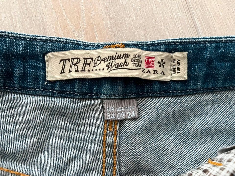 Jeansshorts von Zara in Köln