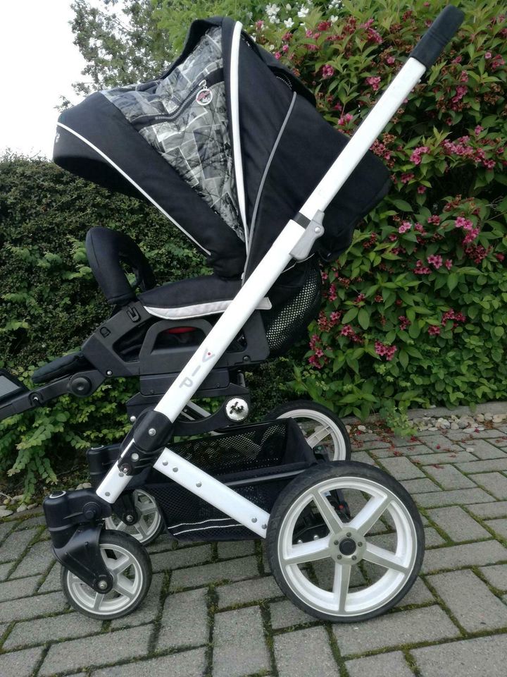 Hartan Kinderwagen VIP XL mit Faltwanne und Zubehör in Sinsheim