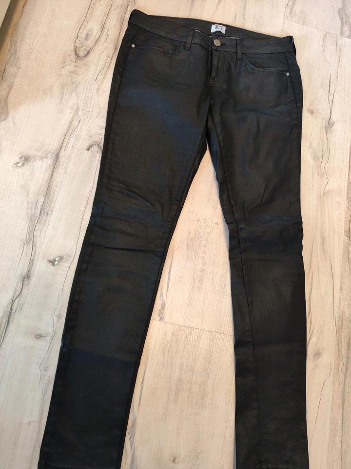 Vero Moda Hose, Jeans, Leder, schwarz, tall Gr. 42 Long, w 32, l in Oerlinghausen