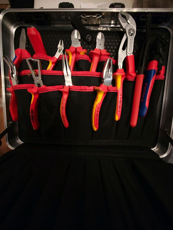 XXL Werkzeugkoffer Knipex, Wera Bosch Professional in in Düsseldorf