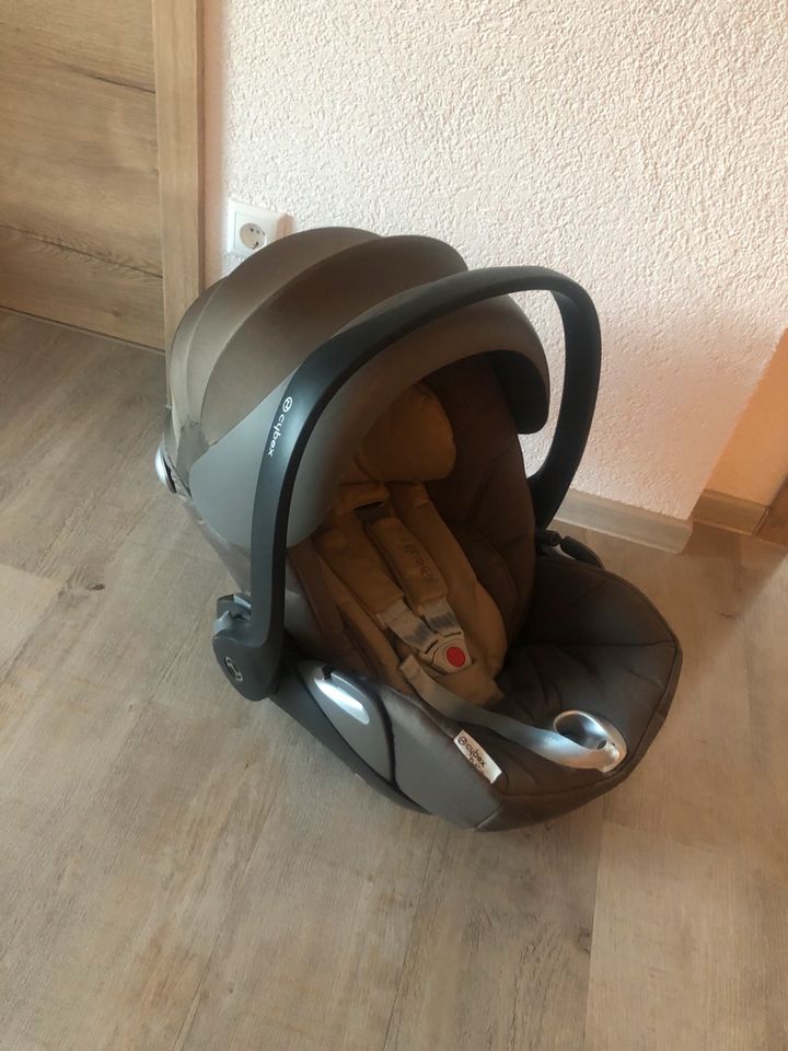 Cybex Babyschale in Neckarwestheim