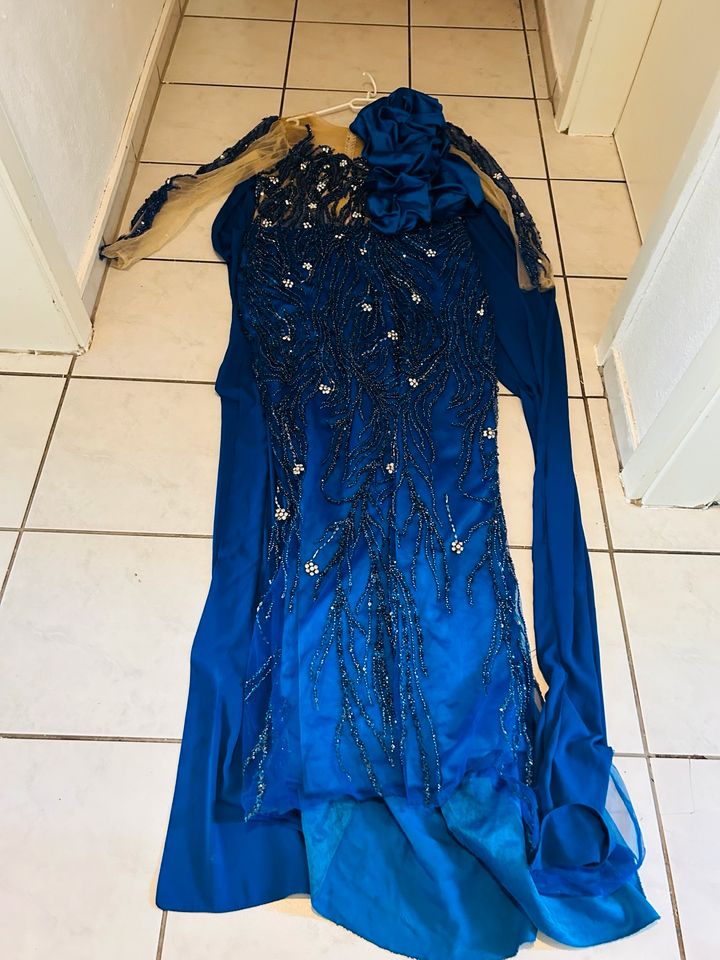 Kleid Brautkleid Hochzeitskleid Disco Kleid Silvesterkleid in Essen