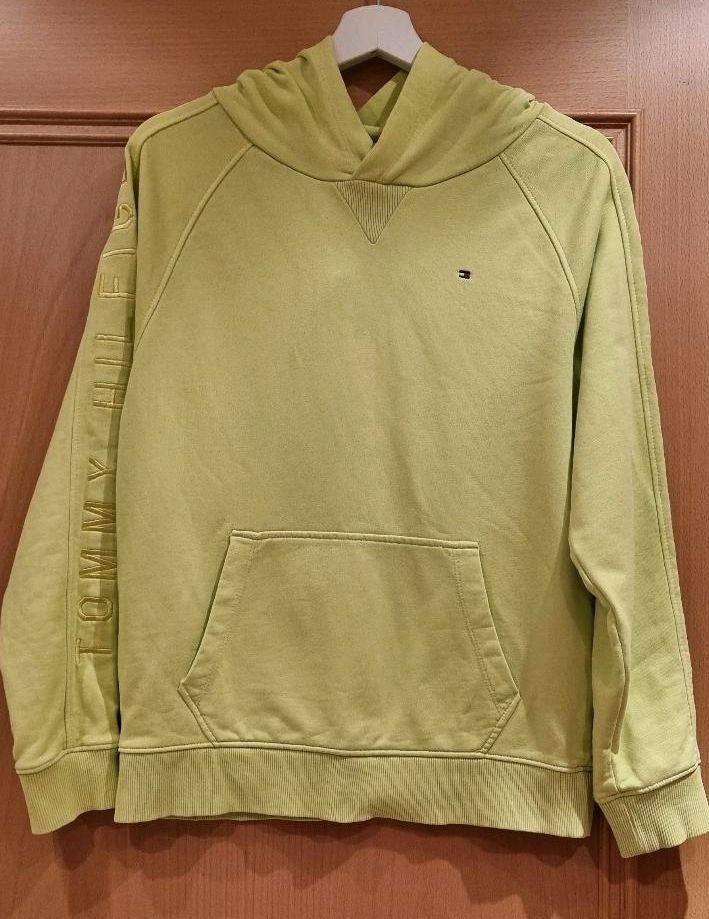 Tommy Hilfiger Kapuzenpullover/ Hoodie Gr. 164 in Berlin