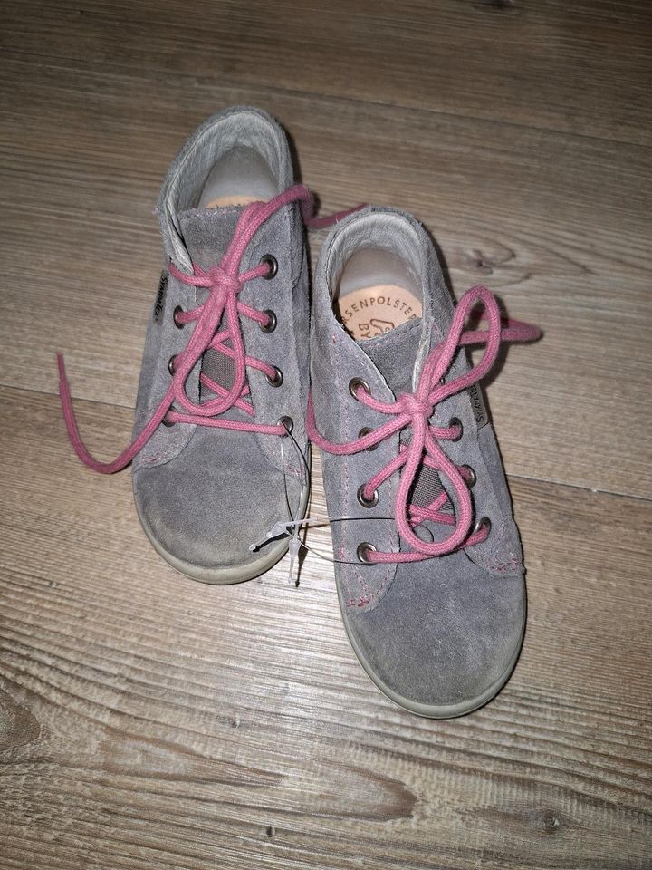 Pepino Schuhe Größe 24 in Senden