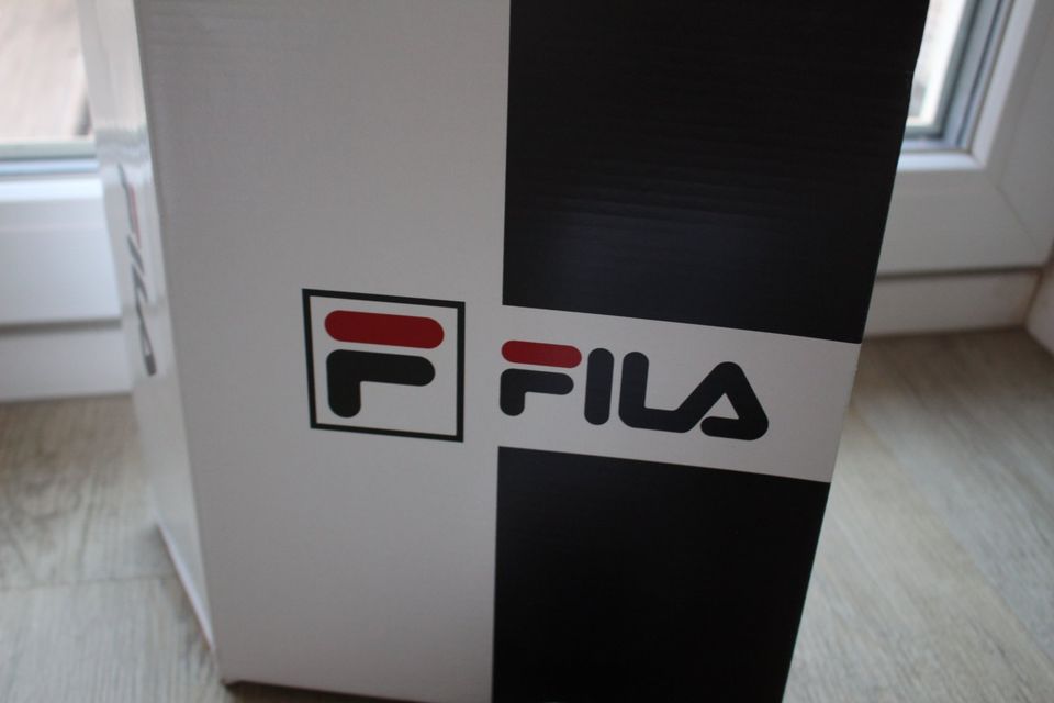 Sneakers FILA für Damen in Weiss Größe 40 in Forchheim