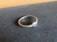 ganz dünner Ring Fingerring mit blauem Steinchen silberfarben 925 Rheinland-Pfalz - Roth (Landkreis Altenkirchen) Vorschau