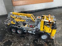Lego Technic Truck mit Hebebühne 8292 Niedersachsen - Schwülper Vorschau