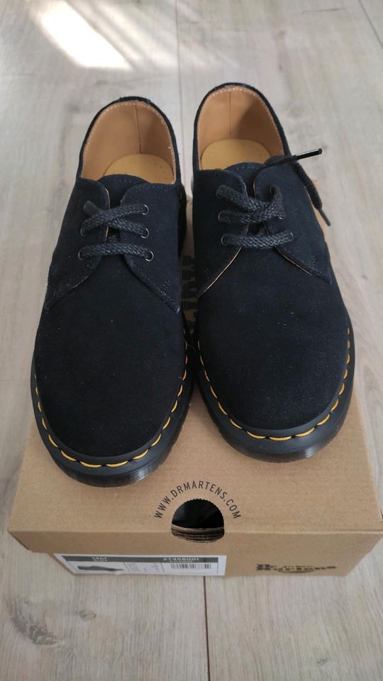 Dr. MARTENS1461  E.H.SUEDE BLACK GR. 38 WILDLEDER in Berlin