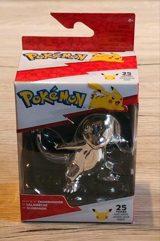 NEU Pokemon 25 Celebrations Figur Chrom Glumanda Schiggy Bisasam in Frechen