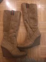 Gucci warme Logo Stiefel beige 37 Frankfurt am Main - Sachsenhausen Vorschau