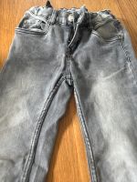 Jungen Jeanshose Gr. 128 Chapter Young grau Nordrhein-Westfalen - Schleiden Vorschau