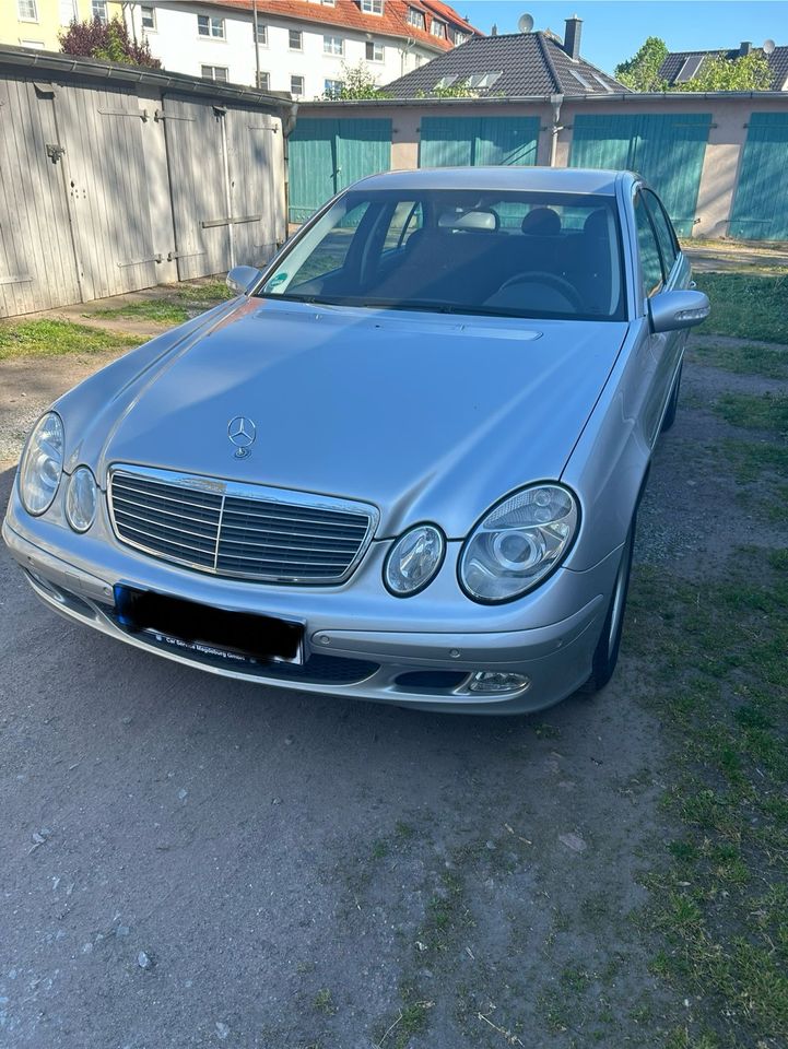 Mercedes E240 6Zylinder Tüv 2/26 Rentnerfahrzeug in Magdeburg