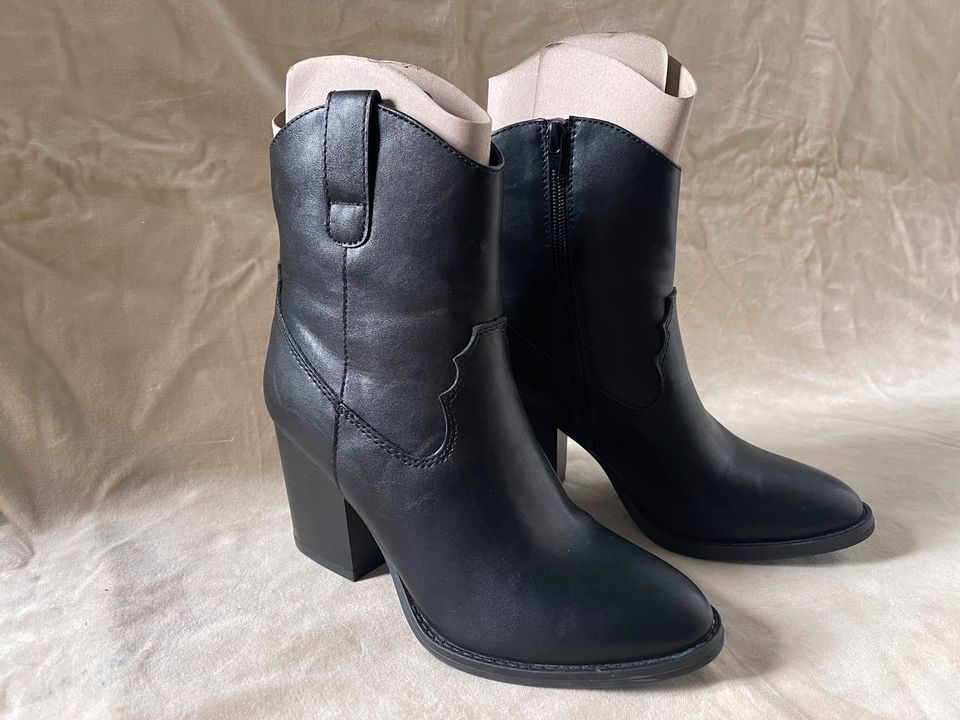 Catwalk Stiefel, Stiefeletten, Gr. 36 in Sarstedt