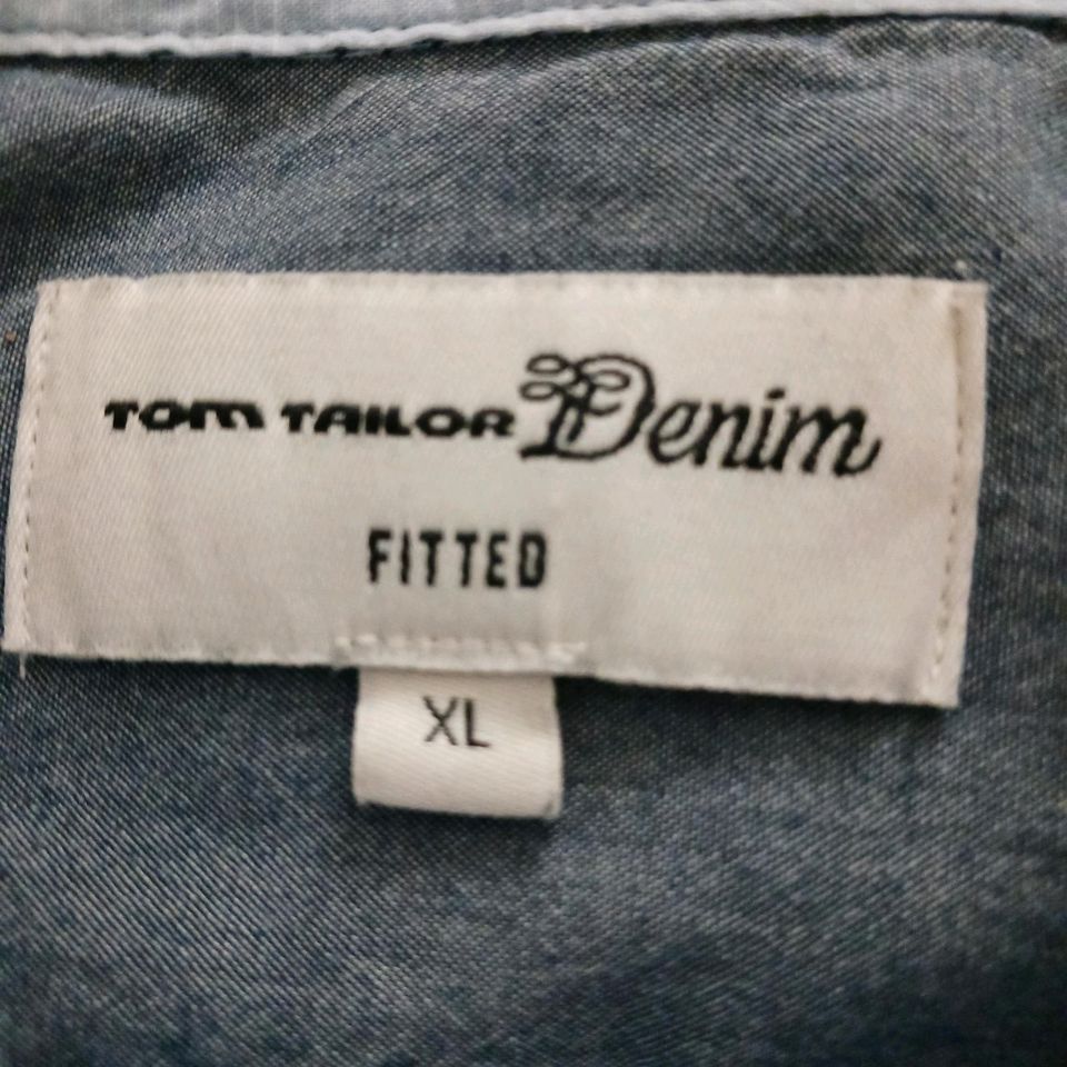 Herrenhemd Tom Tailor  XL sehr guter Zustand in Ettlingen