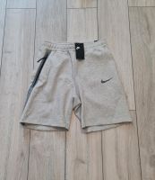 **NEU**|Nike Tech Fleece Shorts |Grey |Gr.M Nordrhein-Westfalen - Frechen Vorschau