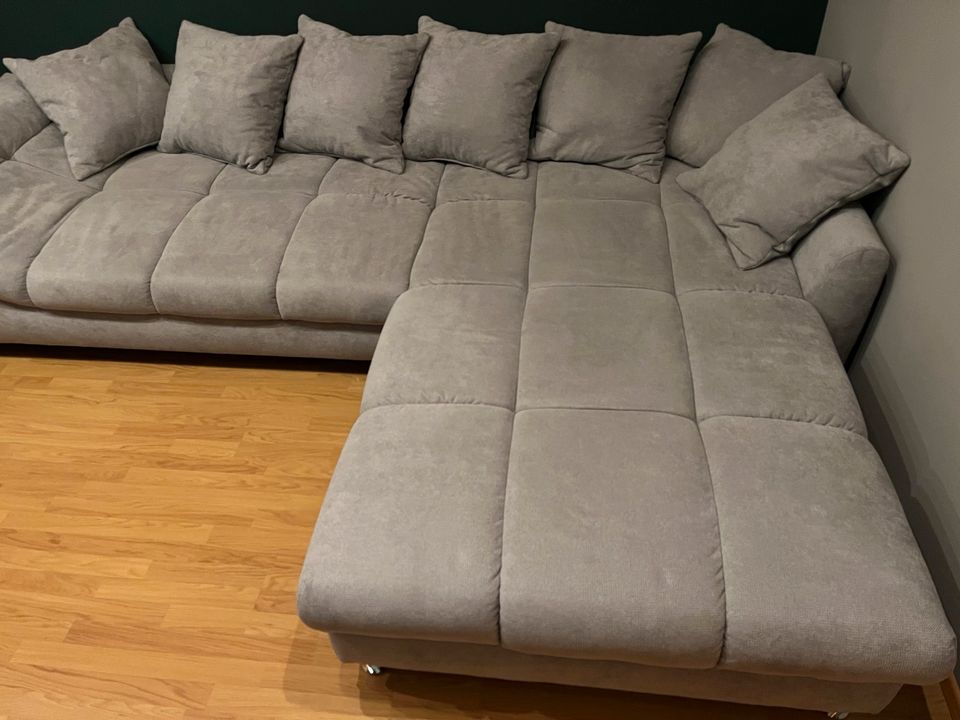 Wohnlandschaft Couch in Tacherting