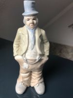 Gilde Porzellan Handarbeit Figur Clown 18 cm hoch Nordrhein-Westfalen - Meerbusch Vorschau