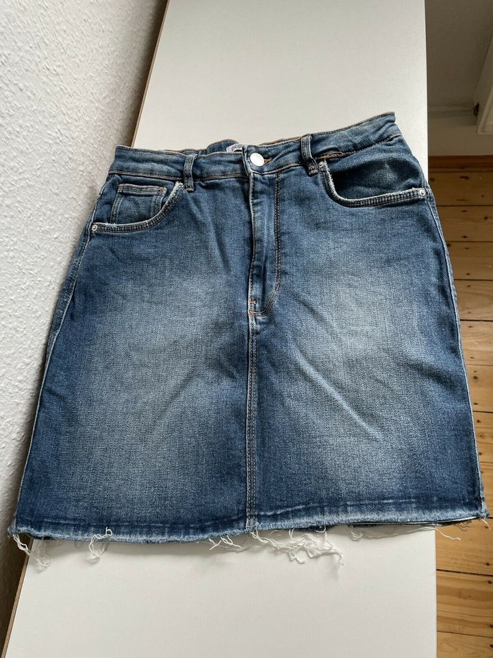 Damen Jeansrock Gr.M/28 von Zara ❤️ in Mönchengladbach