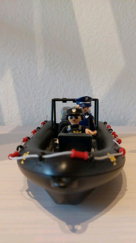 Playmobil Polizeiboot in Berlin