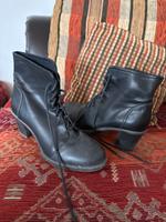 Schicke schwarze Stiefel mit Absatz Rheinland-Pfalz - Mainz Vorschau