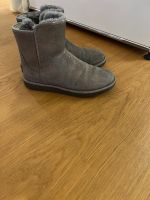 Original Ugg Abree mini 37 grau Glitzer top Zustand Nordrhein-Westfalen - Bad Honnef Vorschau