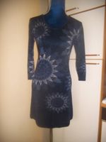 DESIGUAL KLEID blau glänzend Gr.XS/34/S/36 STRETCHKLEID PAILETTEN Schwerin - Großer Dreesch Vorschau