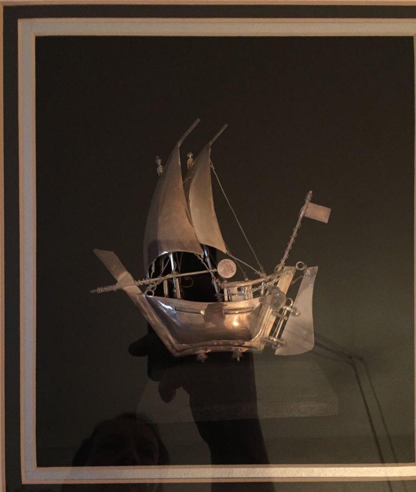 3D Segelschiff aus Silber in Holzrahmen mit Glasscheibe aus Dubai in Berlin