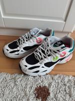 Adidas Astir Sneaker Größe 42 Baden-Württemberg - Gerlingen Vorschau