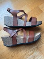 Cypres Braun Pantoletten  Sandalen 40 Neu München - Pasing-Obermenzing Vorschau