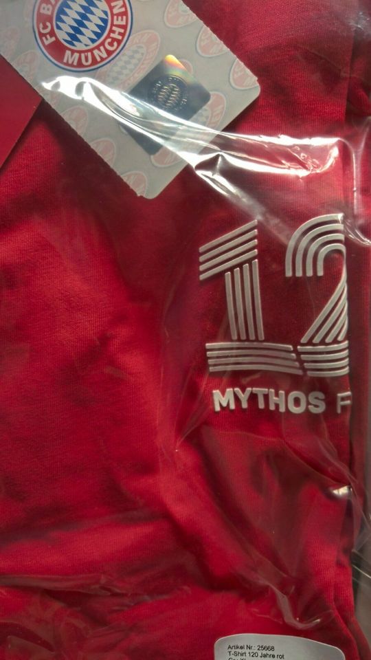 T-Shirt 120 Jahre FC Bayern München in rot, XL in Ortrand