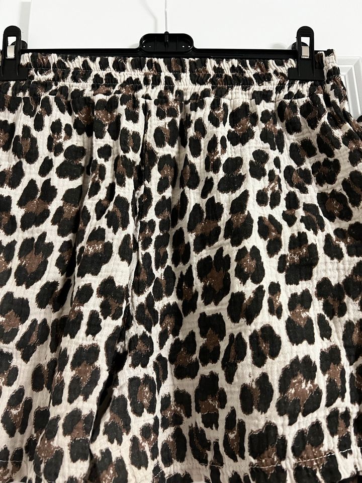 Aktion Damen Musselin Leopard set Hemd Bluse Hose oder Short in Mainz