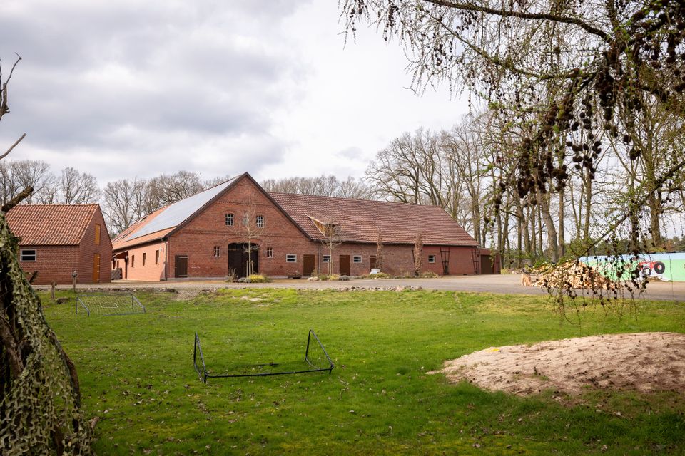 Landliebe pur: Ihr Traum-Resthof für Tierhaltung und Mehrgenerationen zu verkaufen in Diepholz