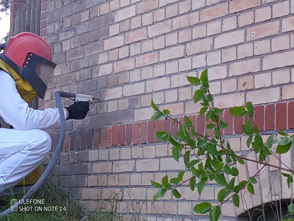 Graffitientfernen mit Trockeneis oder Reinigungslaser in Günthersdorf