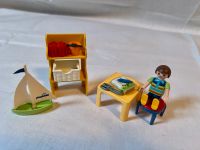 4,50€ Playmobil Kinderzimmer Figur Regal Tisch Zubehör Bayern - Kleinkahl Vorschau