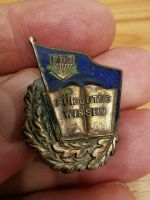 Alt Antik Abzeichen FÜR GUTES WISSEN  FDJ  DDR Orden Medaille Dresden - Blasewitz Vorschau