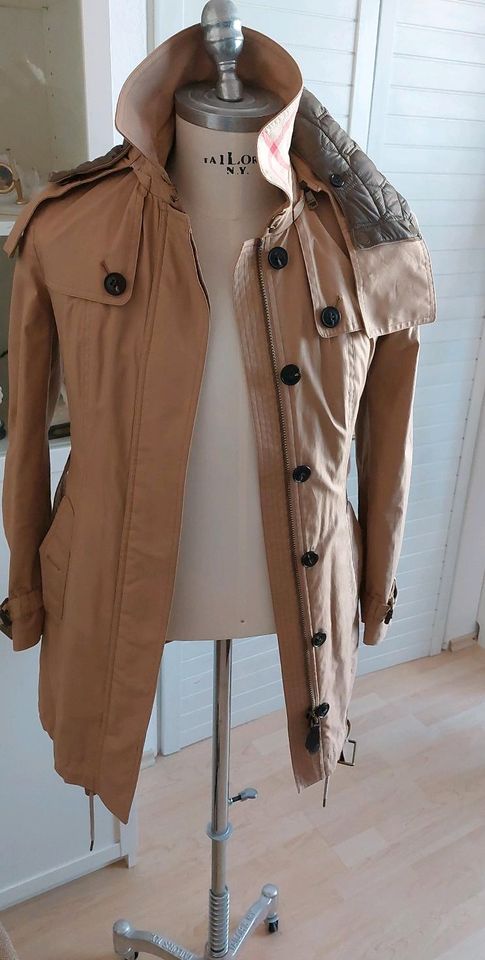 Burberry Brit Trenchcoat Gr.s/Luxus/Trench Rainwear in Solingen