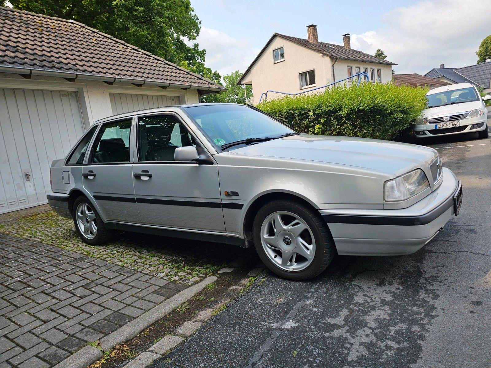 Abbildung des Autos Volvo 440 1.8I -