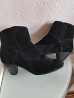 Stiefeletten gr.41 Neu Nordrhein-Westfalen - Brilon Vorschau