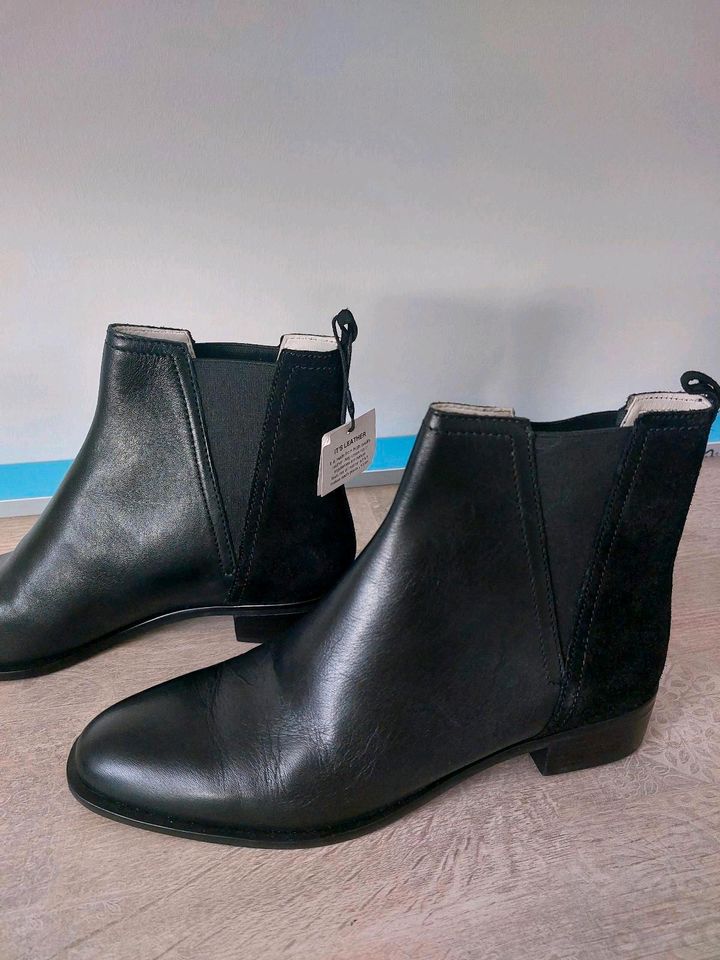 Zara Elisa Chelsea Boots Stiefeletten leder budapest Braun 39 neu in Menden