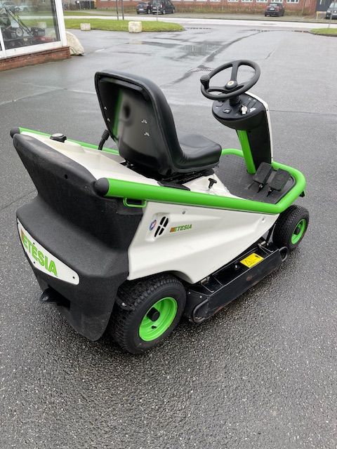 Etesia - Hydro 80 (MKHPF) - Aufsitzgestrüppmäher in Garding