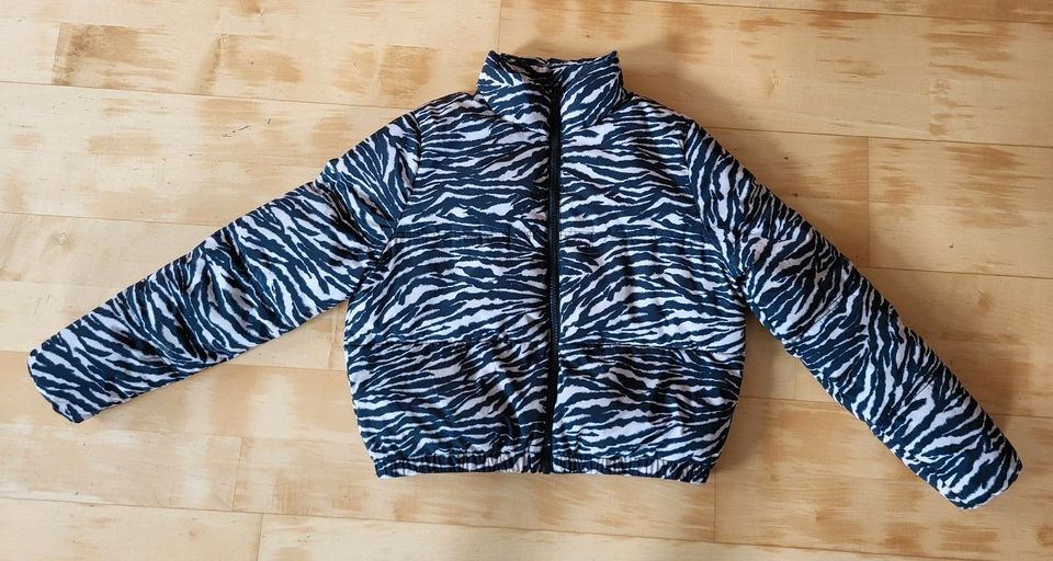 H&M Jacke Gr. S beige schwarz Zebra Tiger in Erbendorf