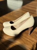 Tamaris Pumps beige Bochum - Bochum-Nord Vorschau