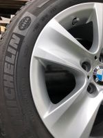 Original BMW Alufelgen 17 Zoll, mit Winterreifen 225/55 R 17 Nordrhein-Westfalen - Gelsenkirchen Vorschau