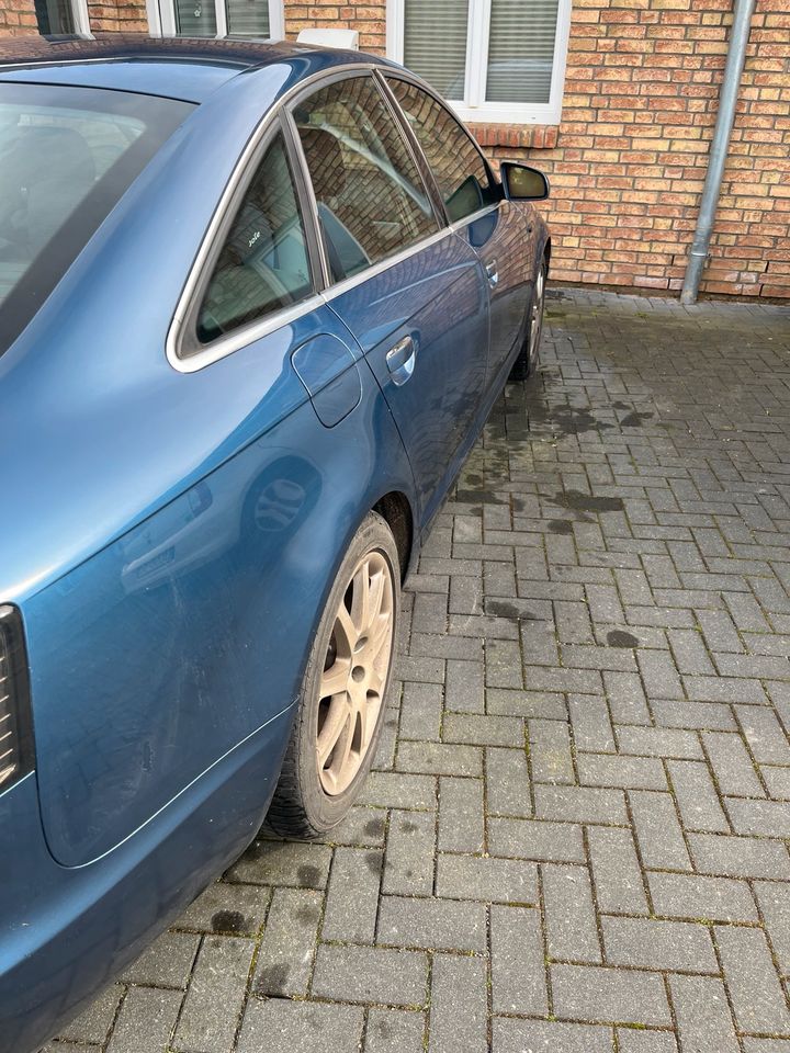 Audi A6 3.2L V6 Metallic Blau in Satrup