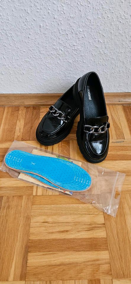 Verkaufe Schuhe in Groß-Zimmern