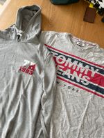 Tommy Hilfiger T-Shirt Pullover Set Hoodie Grau Logo Gr.L Herren Nordrhein-Westfalen - Remscheid Vorschau