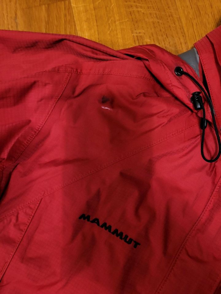 Mammut Regenjacke Rot Small S Damen Mädchen in Augsburg