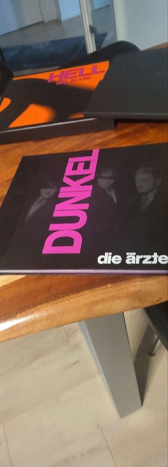 Die Ärzte Dunkel Lp Vinyl Book in Düsseldorf